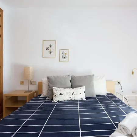 Hauzify I Ramon Y Cajal Apartment