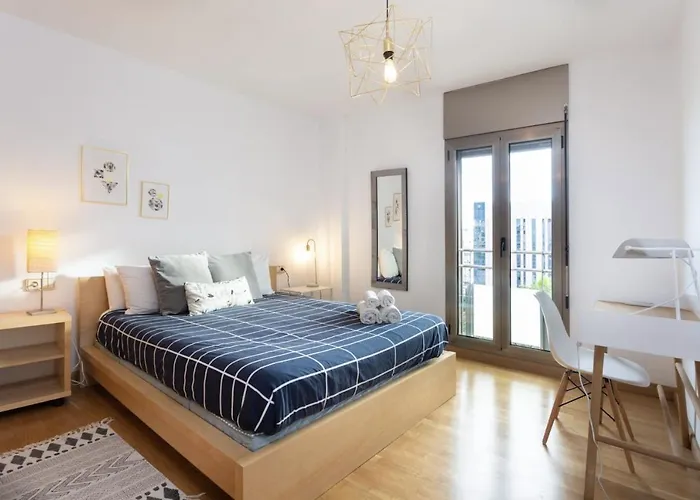 Hauzify I Ramon Y Cajal Apartament *